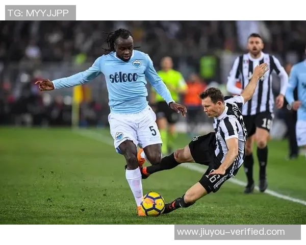 意甲焦点战尤文图斯与切尔西互交白卷绝杀瞬间引发全场热烈反响